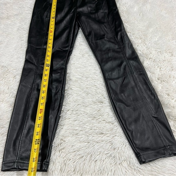 Nicole Miller NEW YORK Vegan Leather Black Pull On Leggings Pants Medium - Picture 10 of 12
